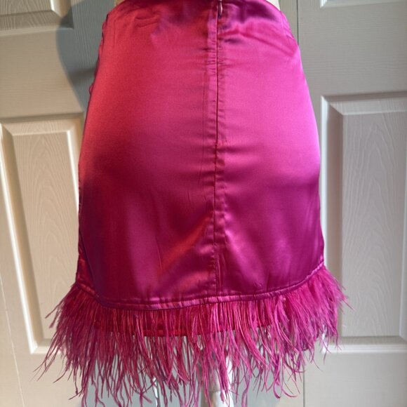 Cloud Ten Hot Pink Mini Party Skirt with Feather Fringe Trim Size Small NWOT - Picture 9 of 9
